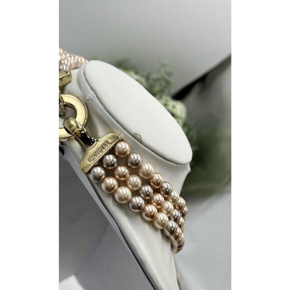Carolee Three Strand Peach Gray Pearl Necklace Gold Tone Clasp With Pave Crystal - Picture 10 of 10
